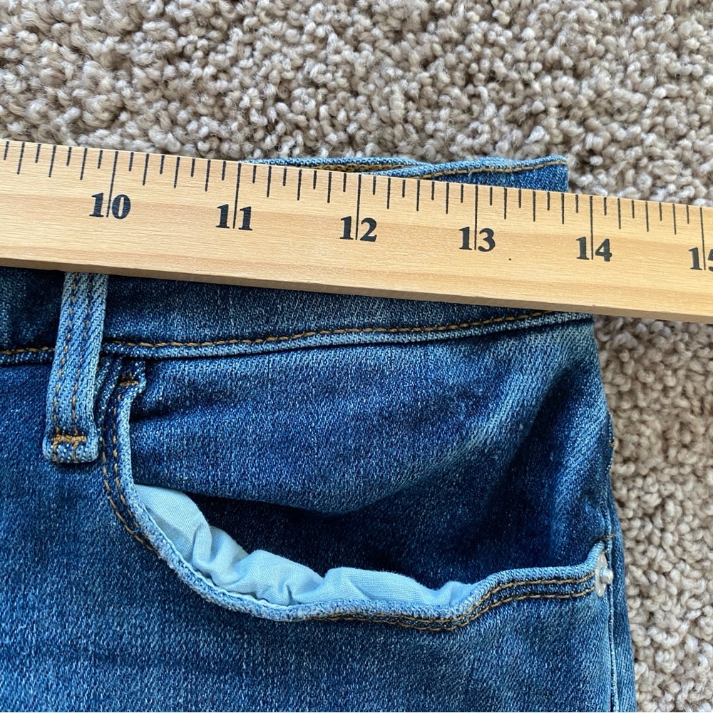 Frame Denim Women's Straight Leg Jeans in Medium Blue Wash - Picture 13 of 15